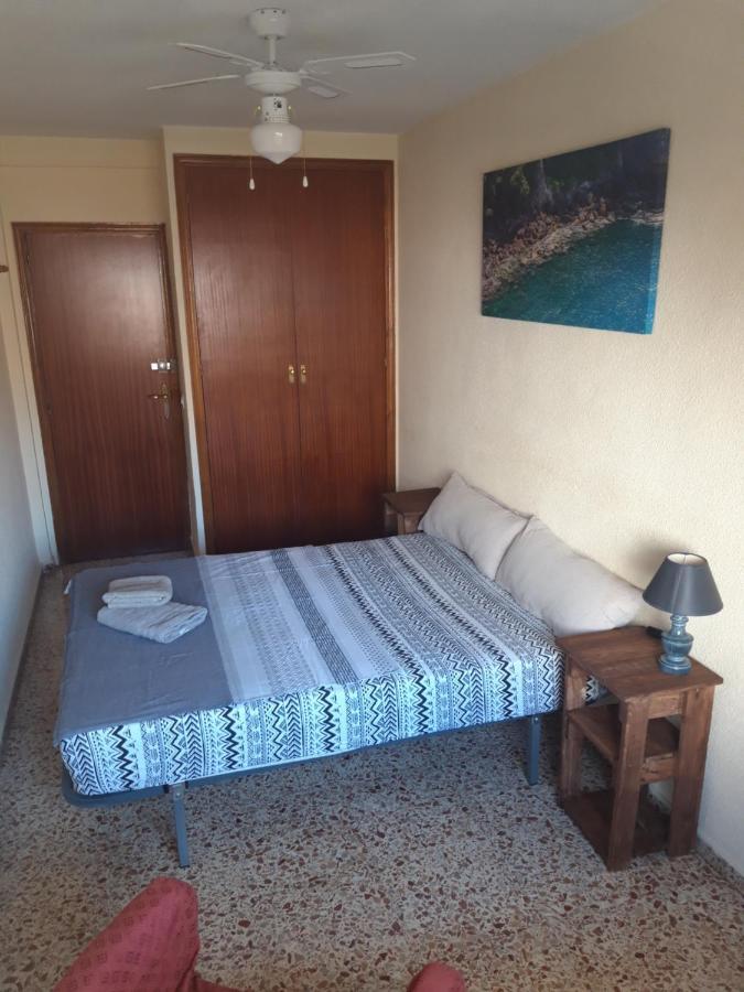 Central Accommodation Аликанте Номер фото